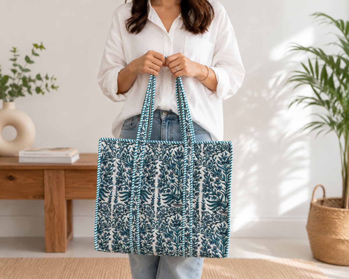 Quilted Cotton Tote Bag for Women – Green Floral Print Large Shoulder Bag, Lightweight Spacious Handbag, Everyday Shopping Travel Work Beach Bag