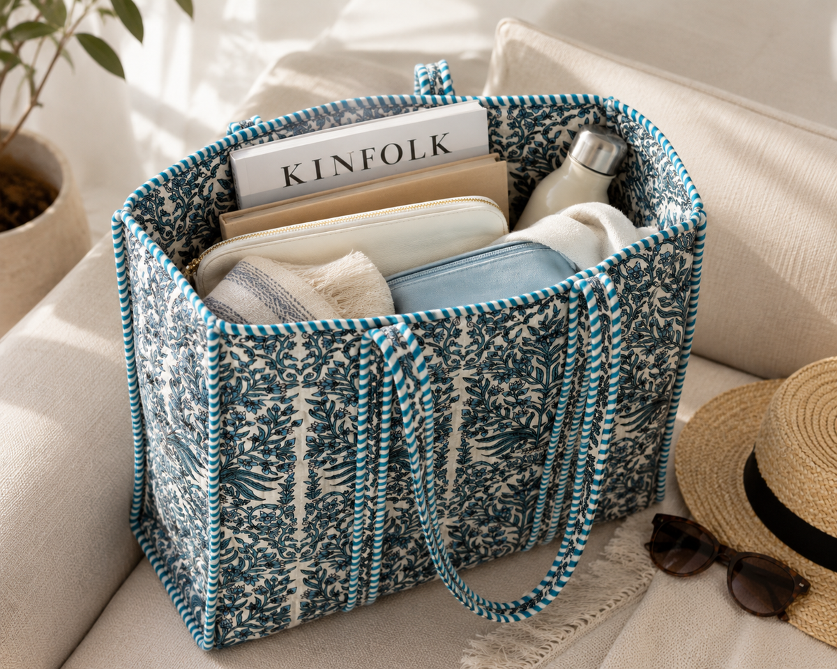 Quilted Cotton Tote Bag for Women – Green Floral Print Large Shoulder Bag, Lightweight Spacious Handbag, Everyday Shopping Travel Work Beach Bag